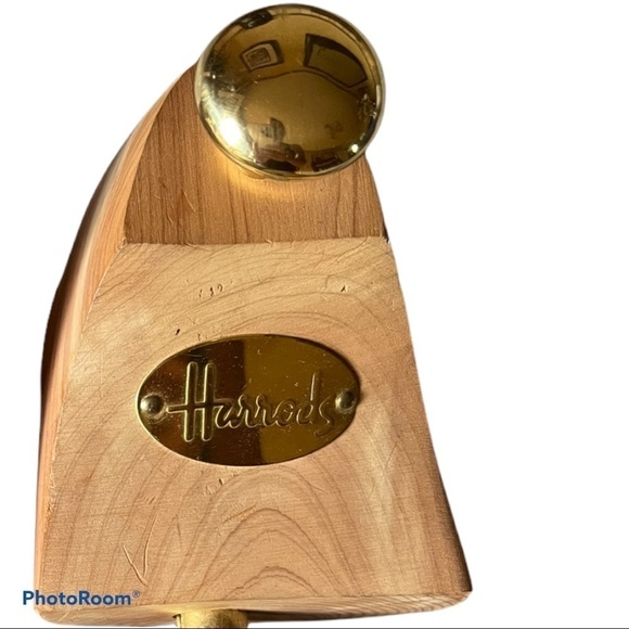 Harrods Vintage wooden shoe trees - Picture 4 of 6